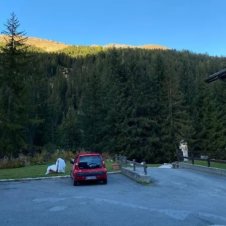 Sweethome Wifi Garage Apartment *